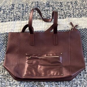 Chic Burgundy Tote Bag